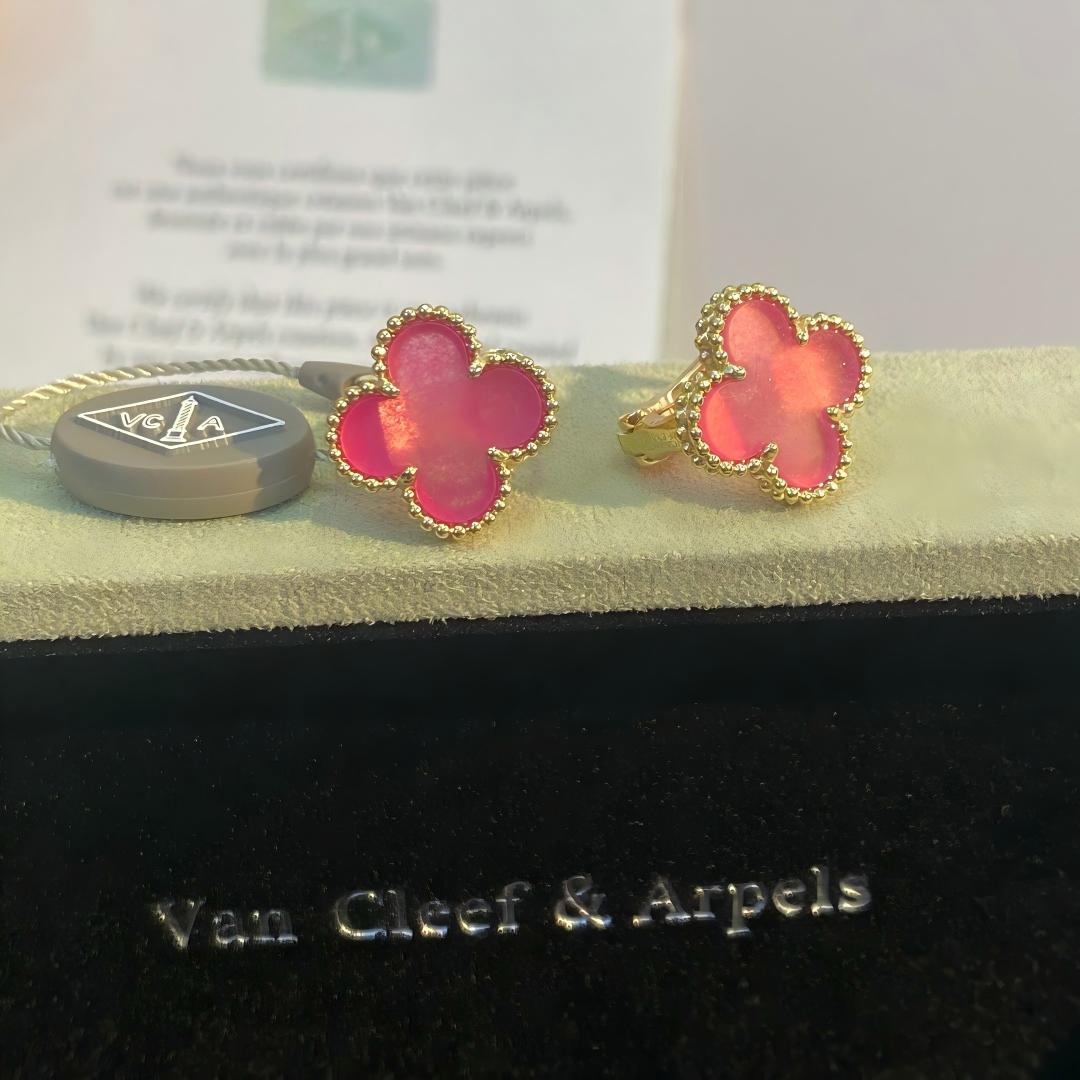 [Rani Jewelry]NEW CLOVER 15MM PINK ENAMEL STUD EARRINGS