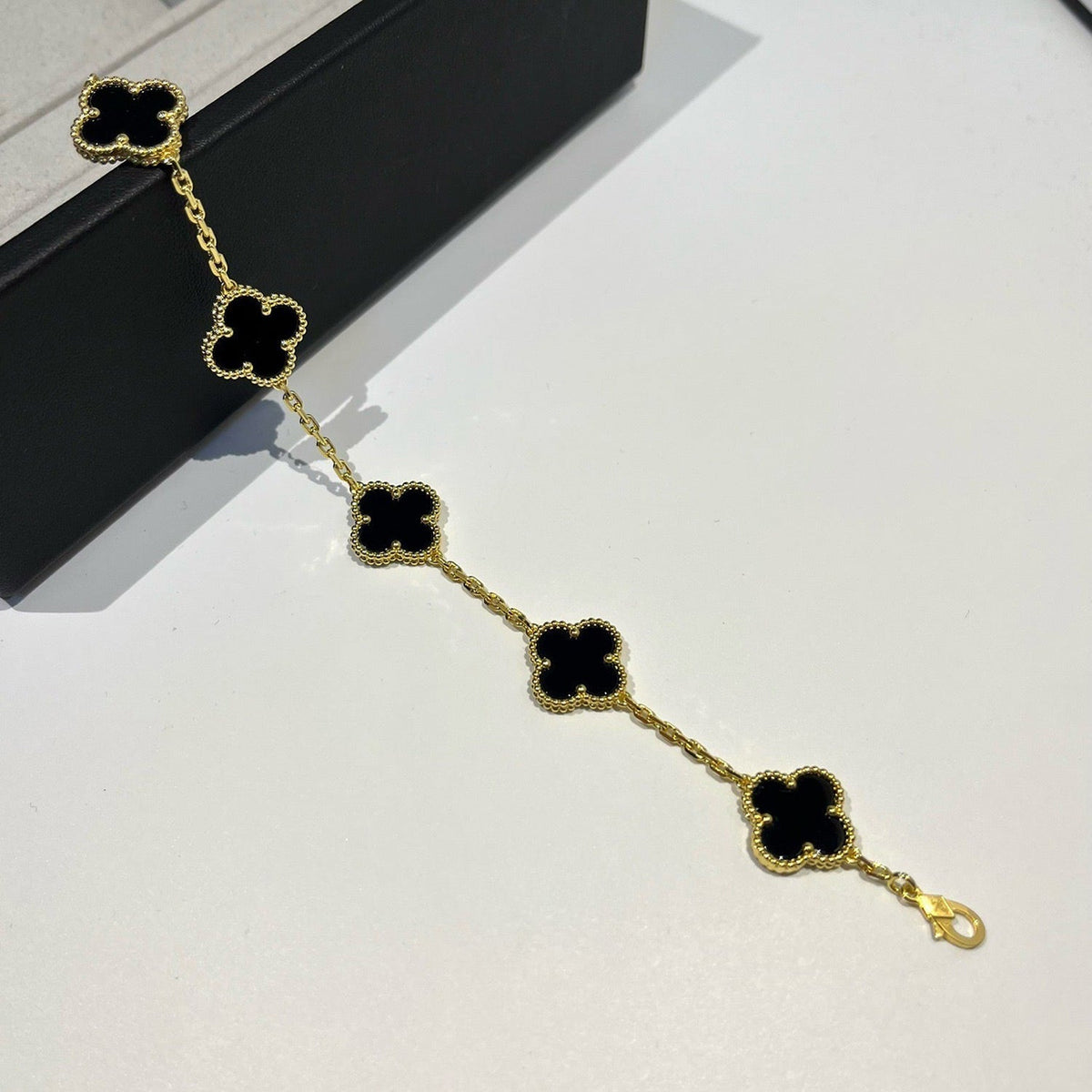[Rani Jewelry] CLOVER 5 MOTIF ONYXS BRACELET COLLECTION