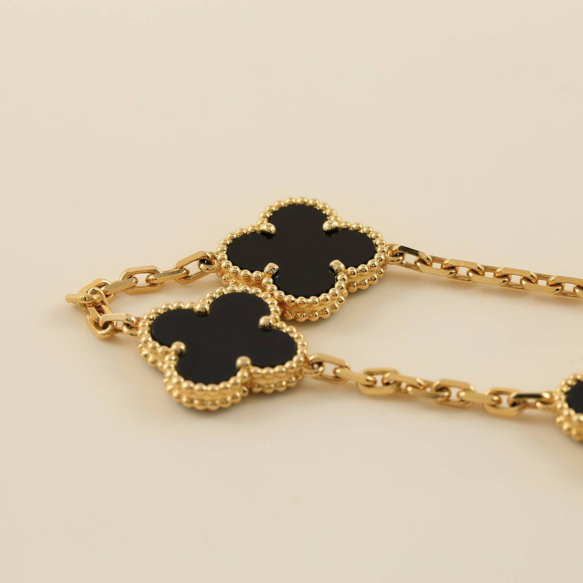 [Rani Jewelry] CLOVER 5 MOTIF ONYXS BRACELET COLLECTION