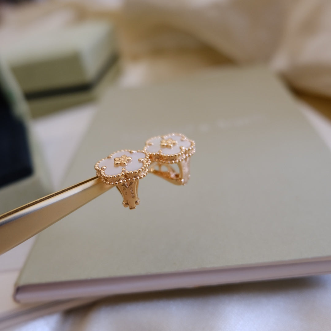 [Rani Jewelry]LUCKY PINK GOLD WHITE MOP EARRINGS