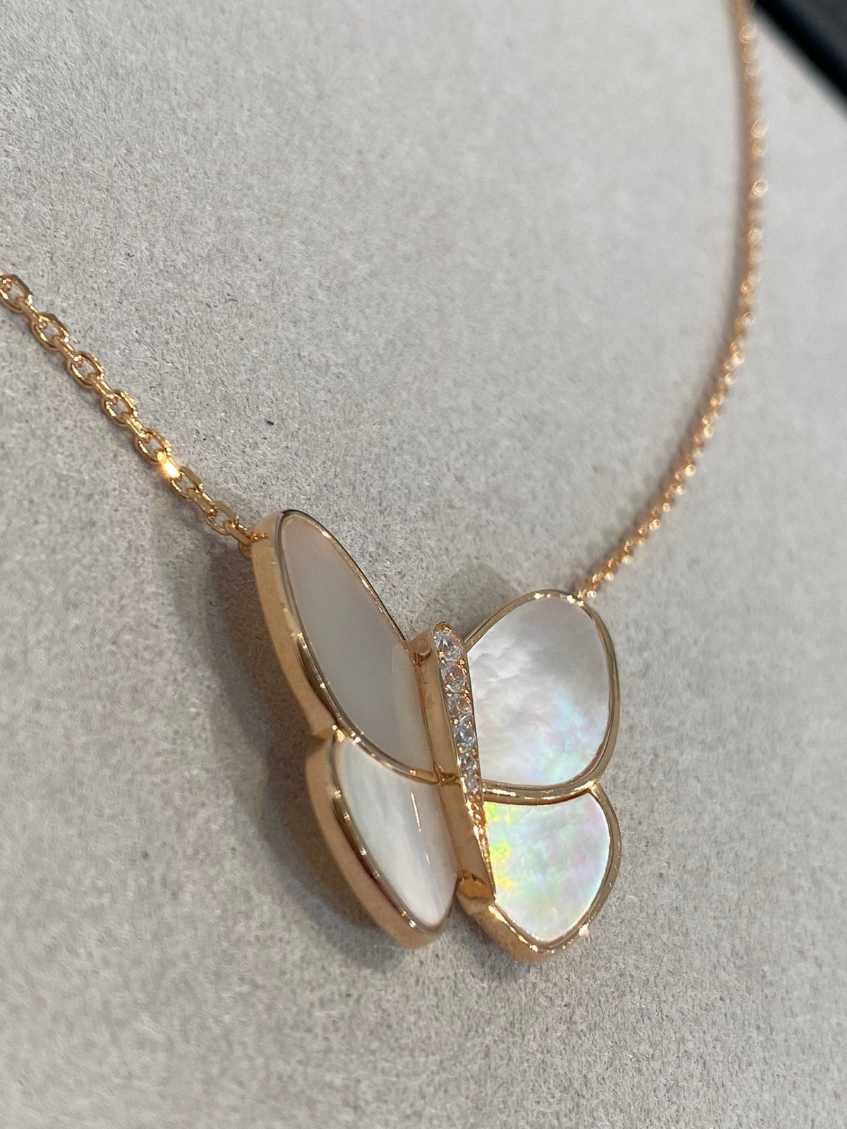 [Rani Jewelry]BUTTERFLY GOLD MOP DIAMOND NECKLACE