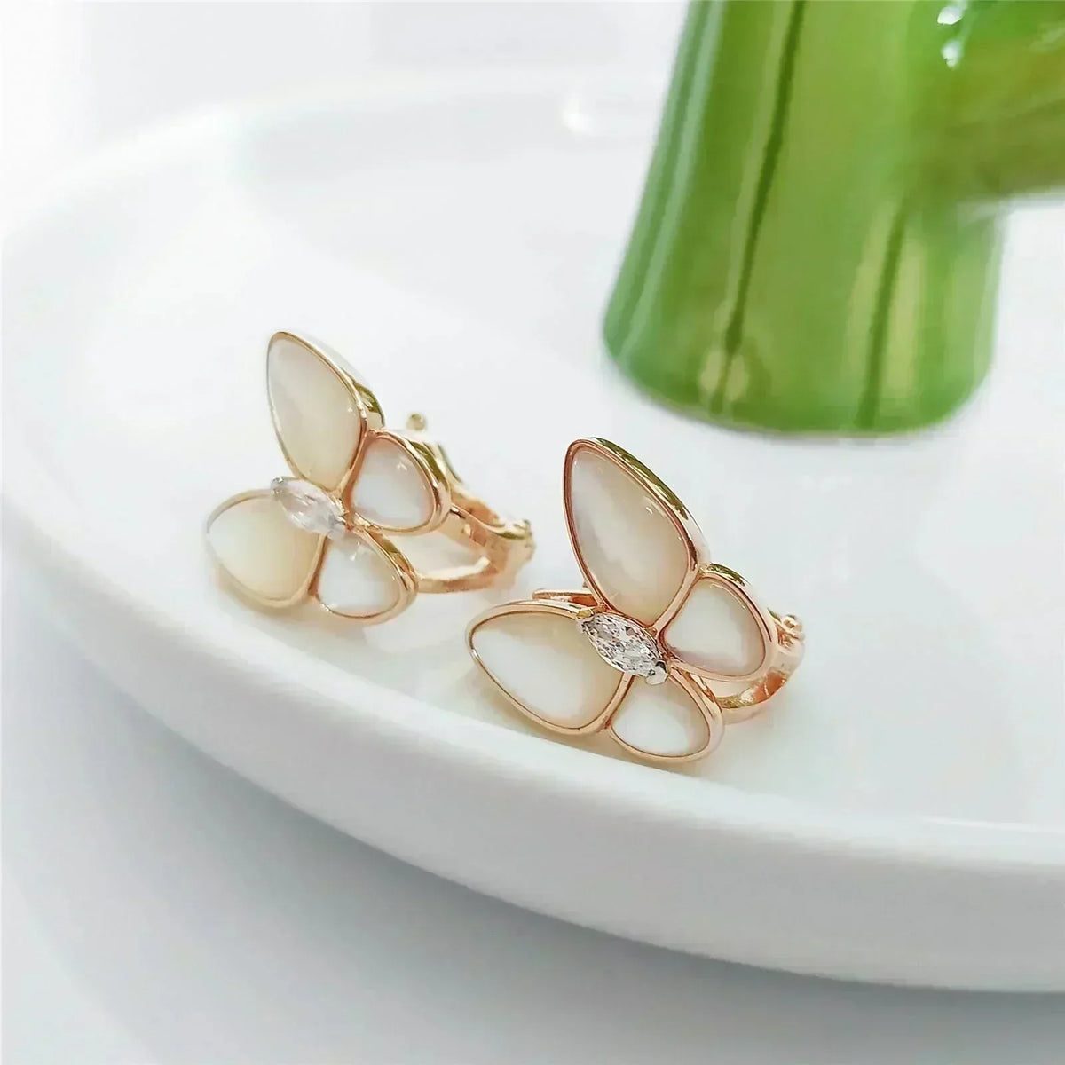 [Rani Jewelry]BUTTERFLY MOP DIAMOND EARRINGS