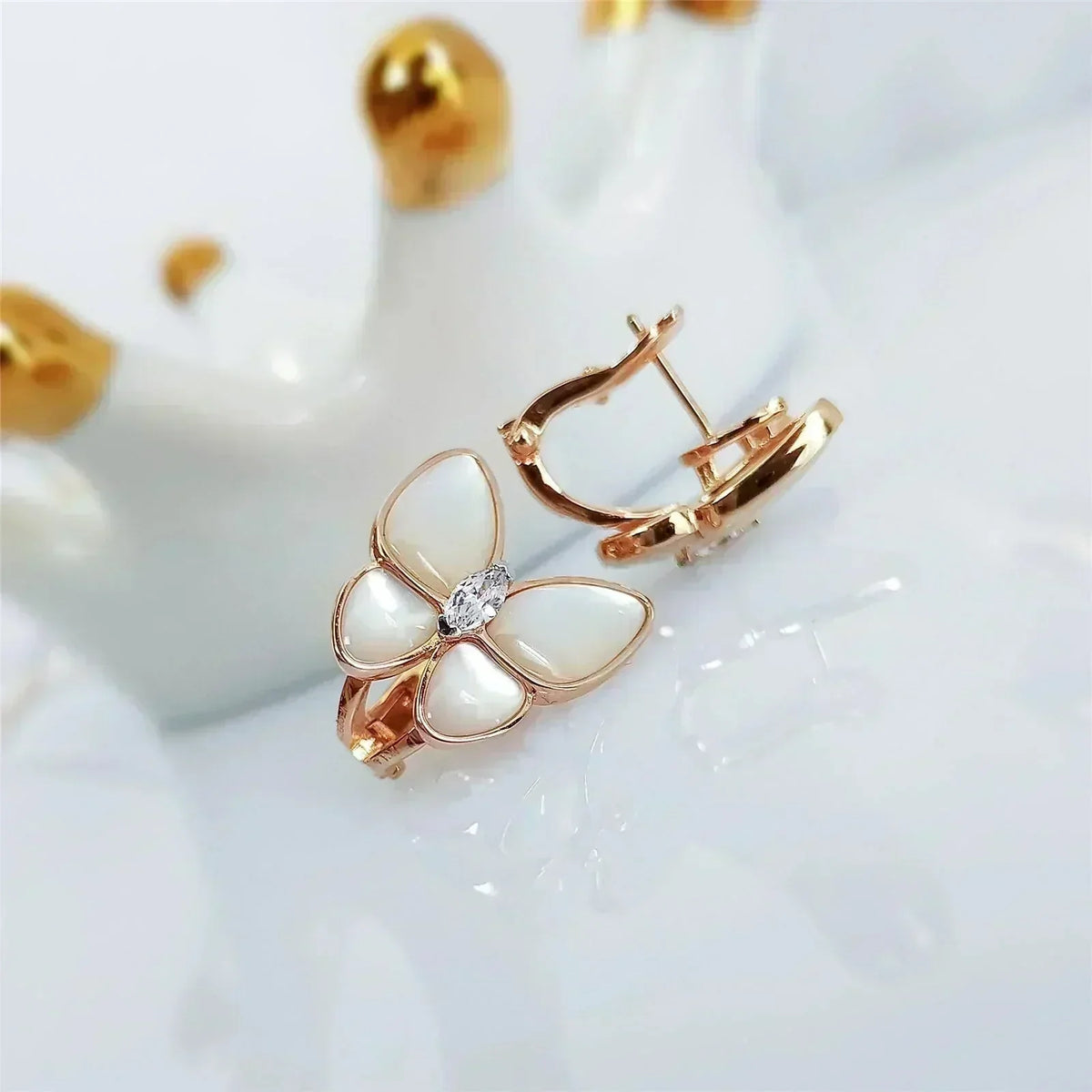 [Rani Jewelry]BUTTERFLY MOP DIAMOND EARRINGS
