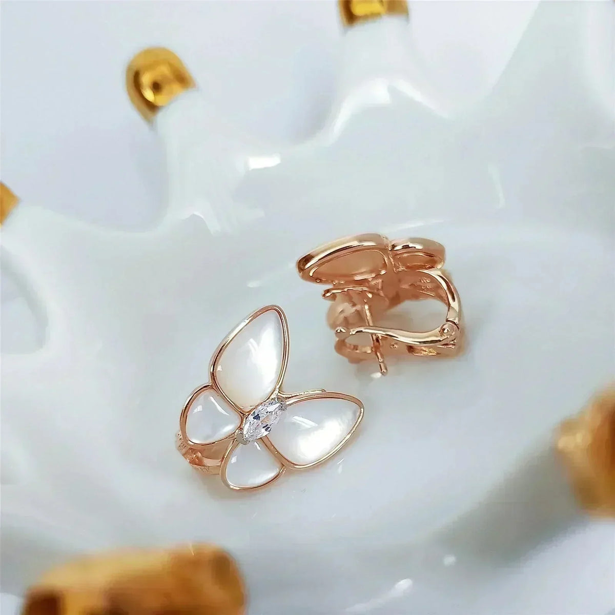 [Rani Jewelry]BUTTERFLY MOP DIAMOND EARRINGS