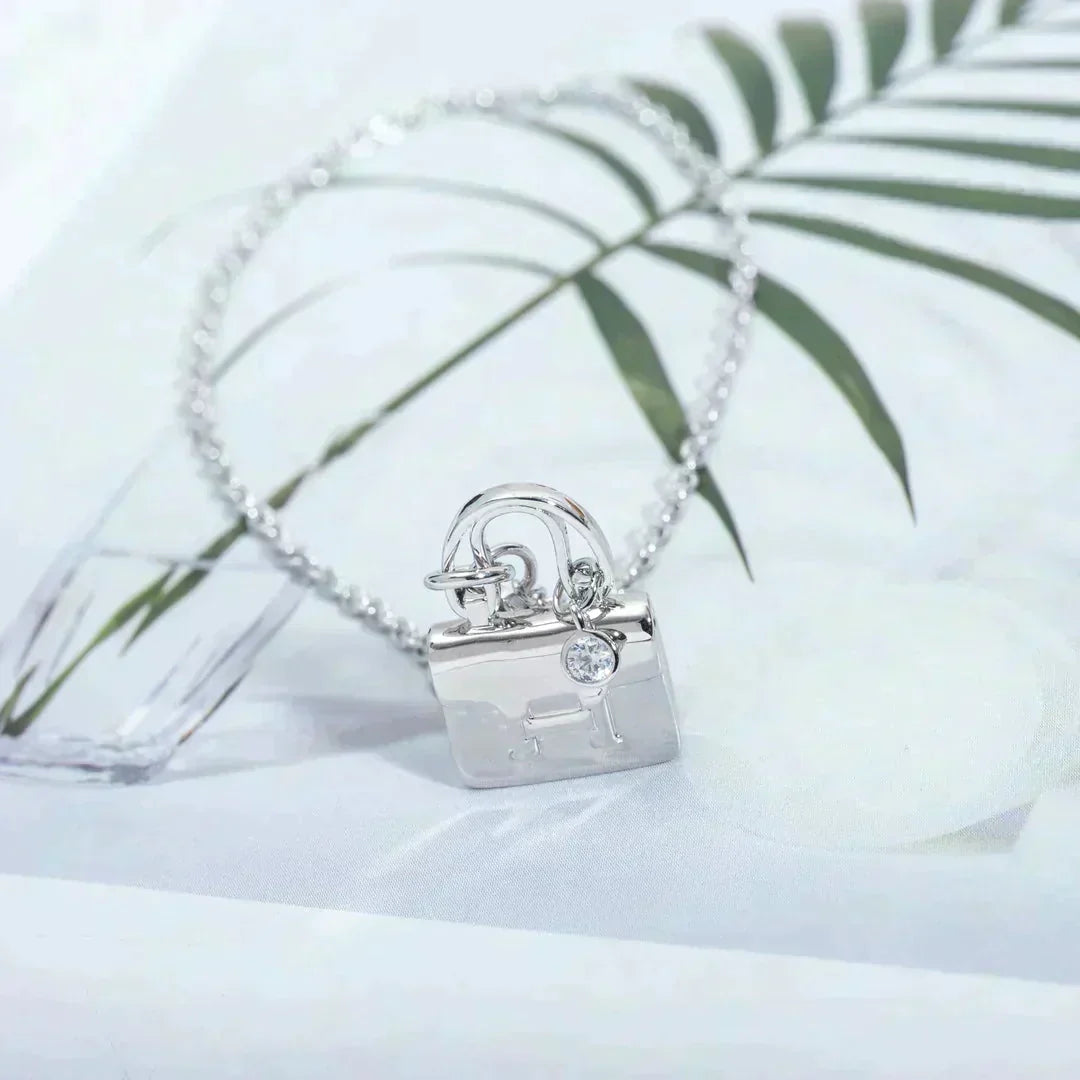 [Rani Jewelry]AMULETTE PEDANT SILVER NECKLACE