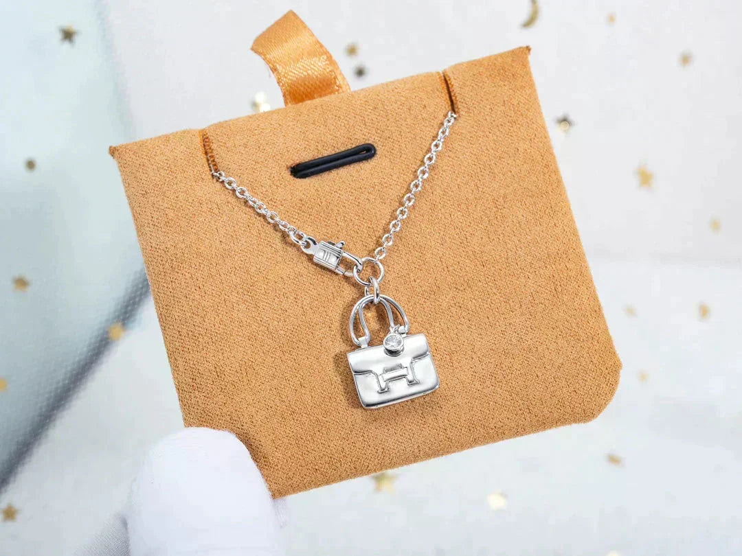 [Rani Jewelry]AMULETTE PEDANT SILVER NECKLACE