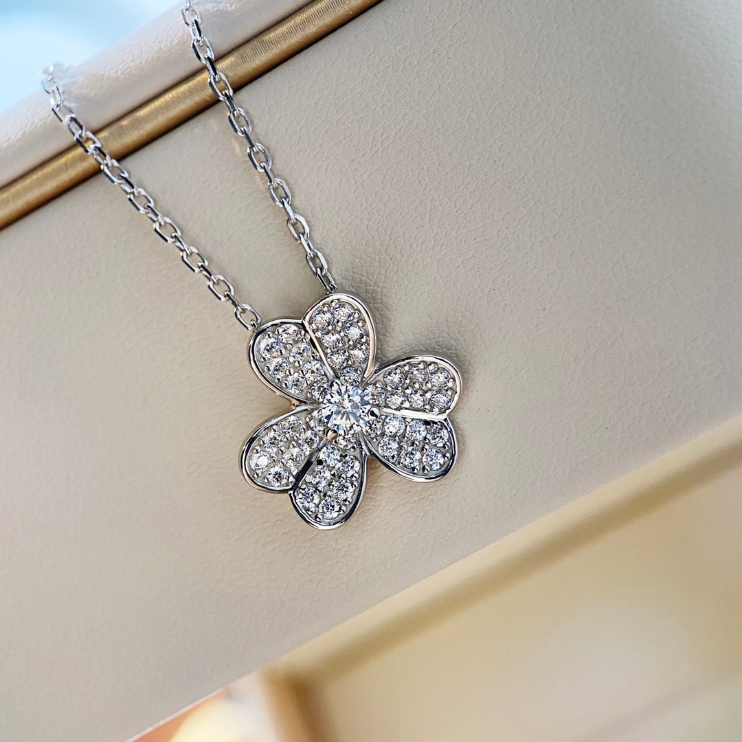 [Rani Jewelry]CLOVER DIAMOND NECKLACE SILVER