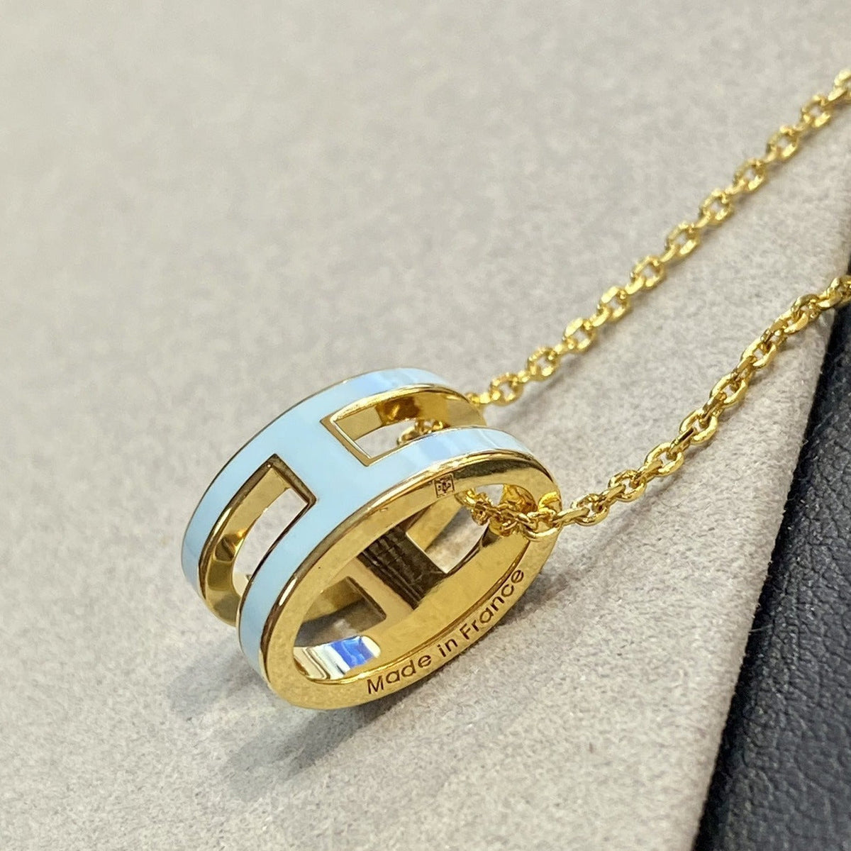 [Rani Jewelry]POP H LIGHT BLUE NECKLACE