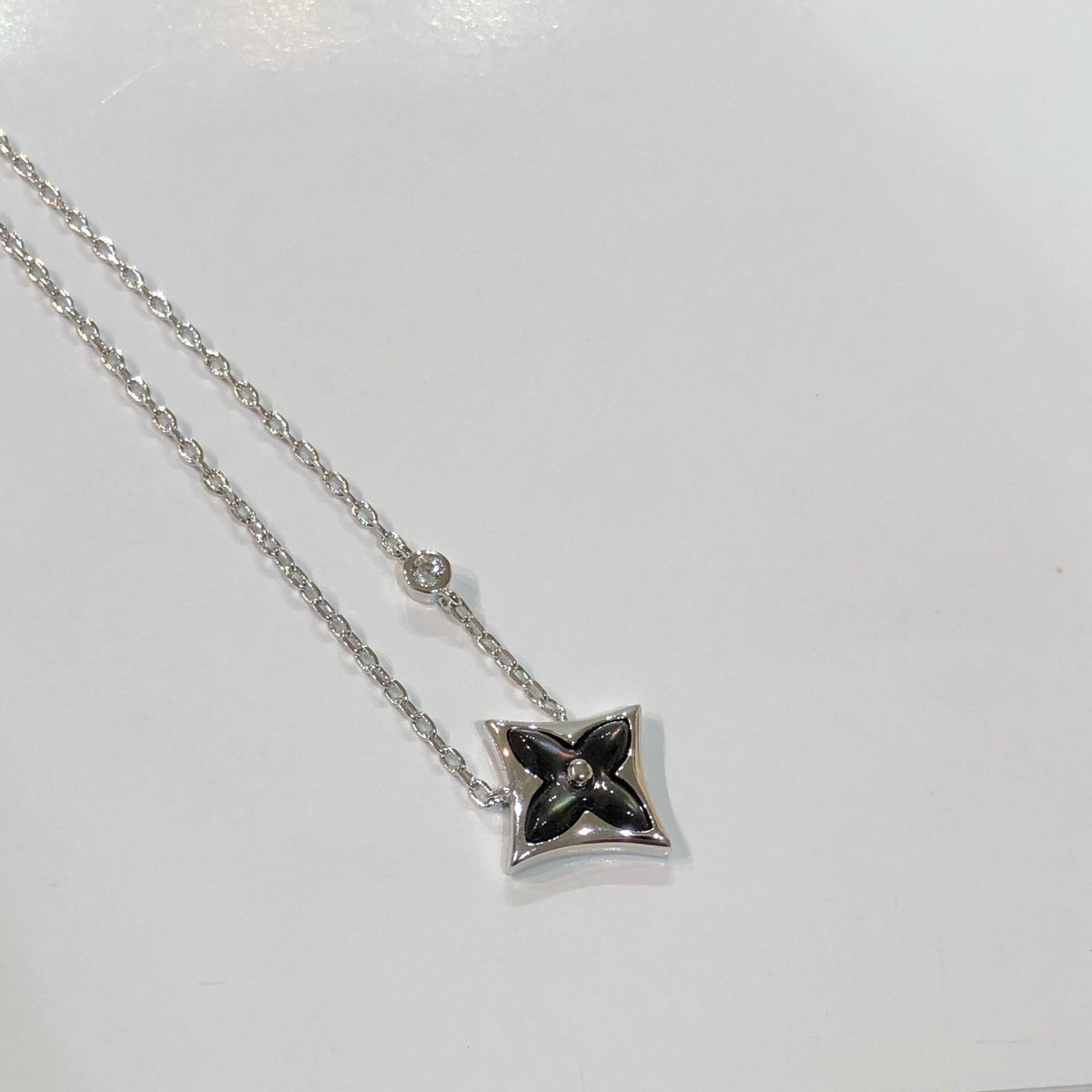 [Rani Jewelry]STAR BLACK MOP NECKLACE