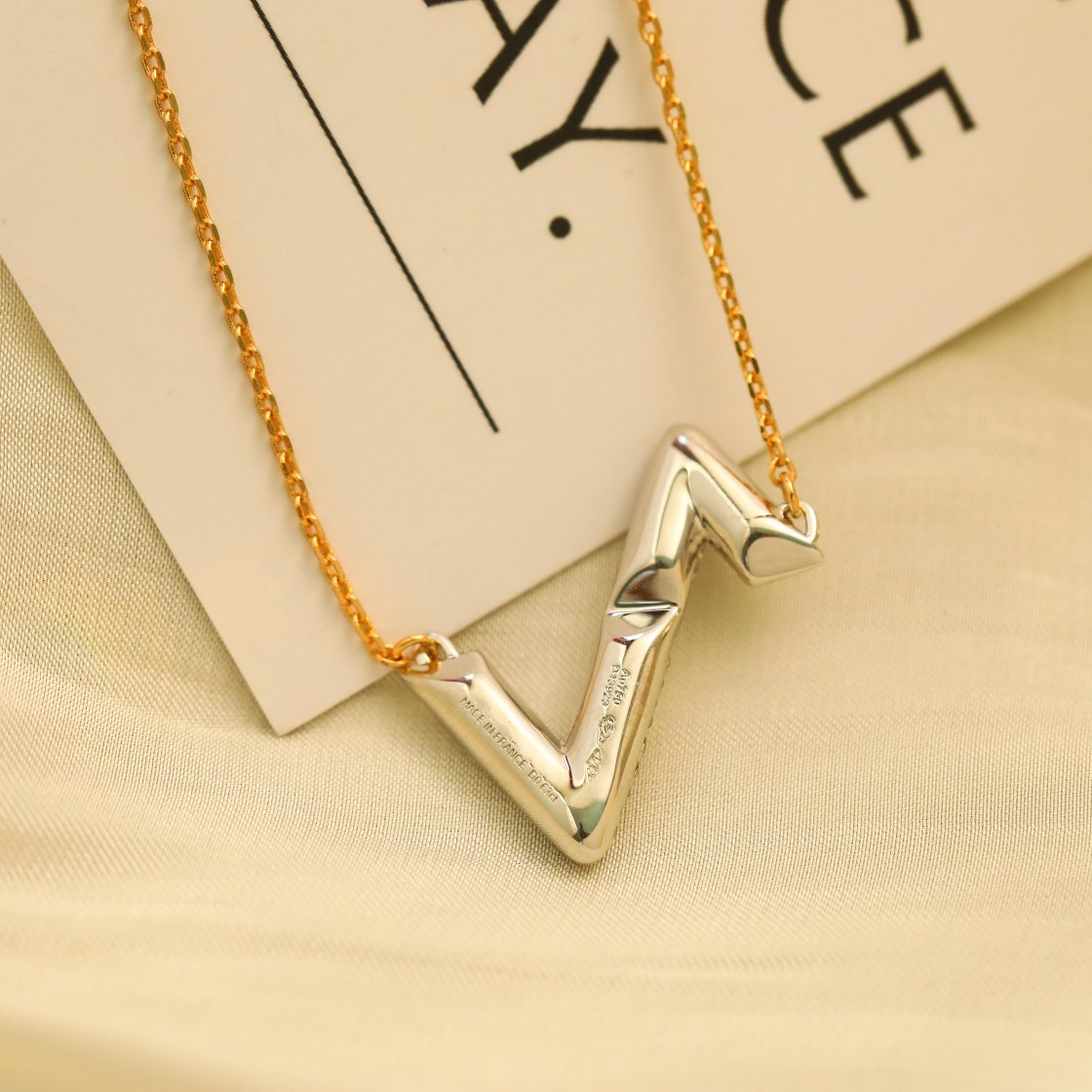 [Rani Jewelry]VOLT SILVER DIAMOND PEDANT NECKLACE