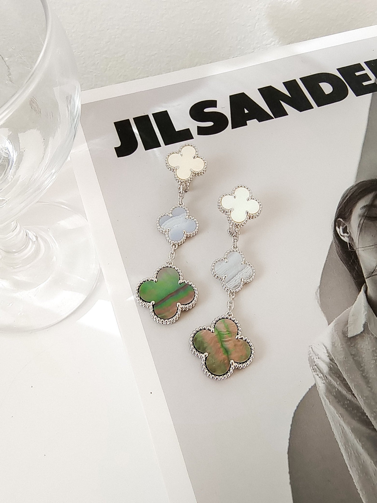 [Rani Jewelry]CLOVER 3 MOTIFS CHALCEDONY DARK MOP SILVER EARRINGS