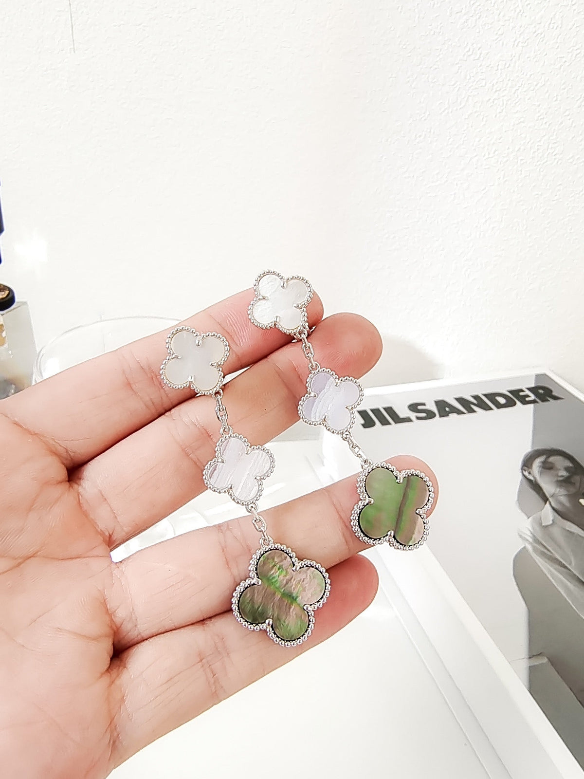 [Rani Jewelry]CLOVER 3 MOTIFS CHALCEDONY DARK MOP SILVER EARRINGS