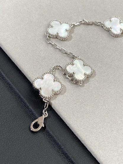 [Rani Jewelry]CLOVER WHITE PEARL MOP 5 MOTIF BRACELET COLLECTION