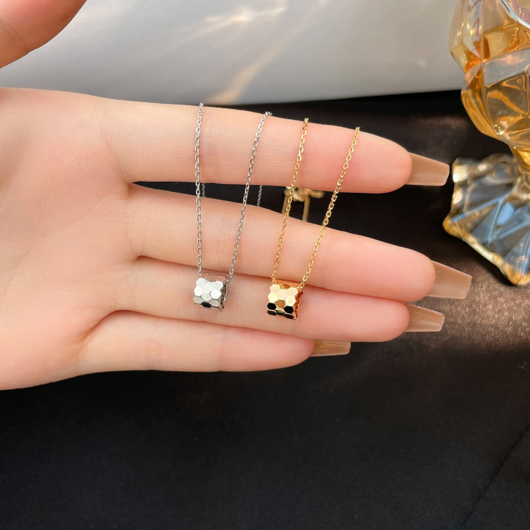 [Rani Jewelry]BEE MINI NECKLACE