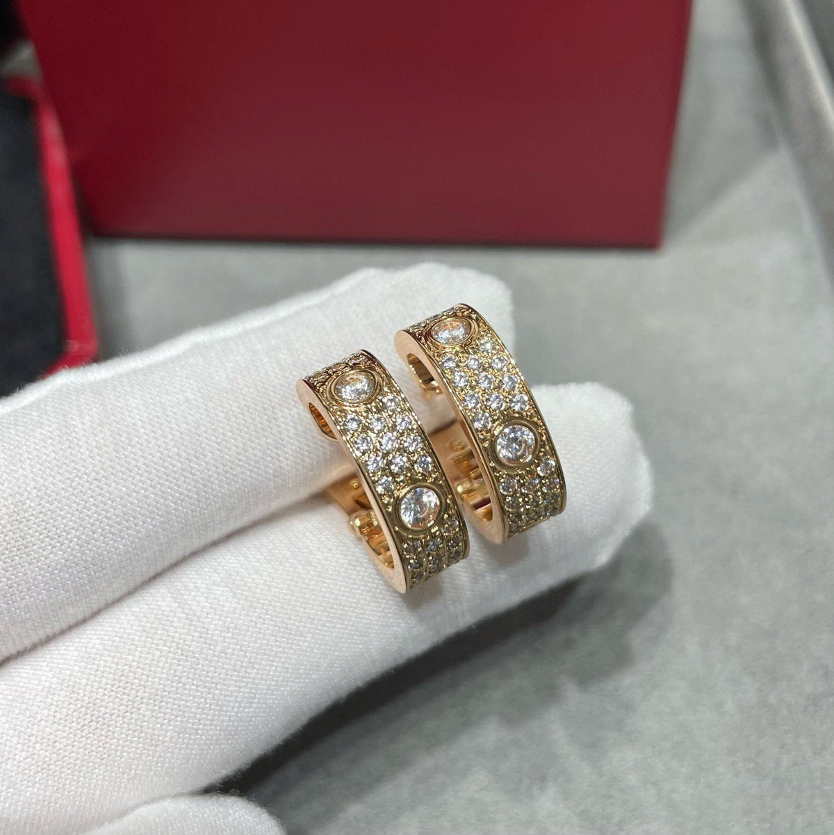 [Rani Jewelry] LOVE 5.5MM DIAMOND PAVED EARRINGS