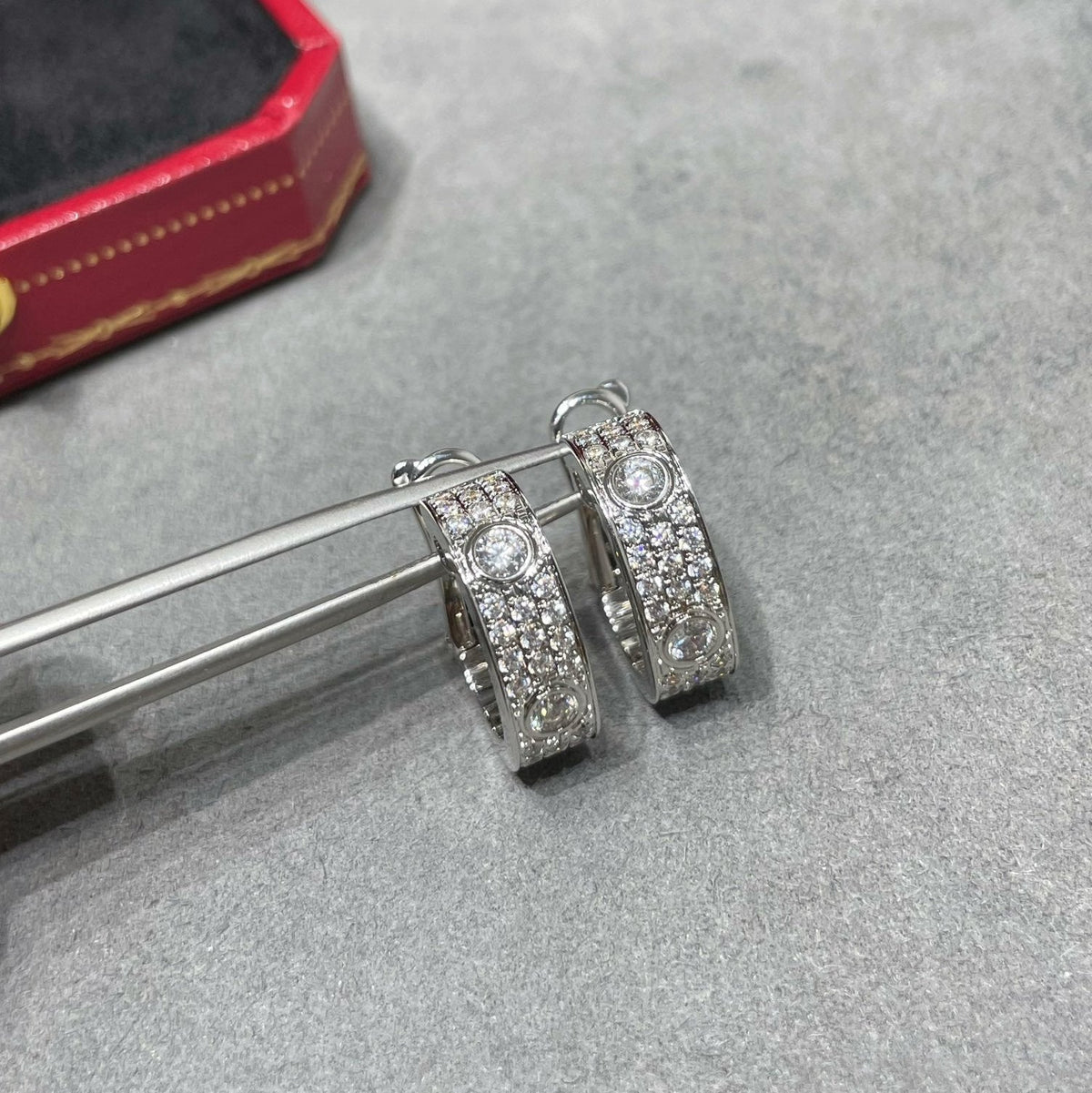 [Rani Jewelry] LOVE 5.5MM DIAMOND PAVED EARRINGS