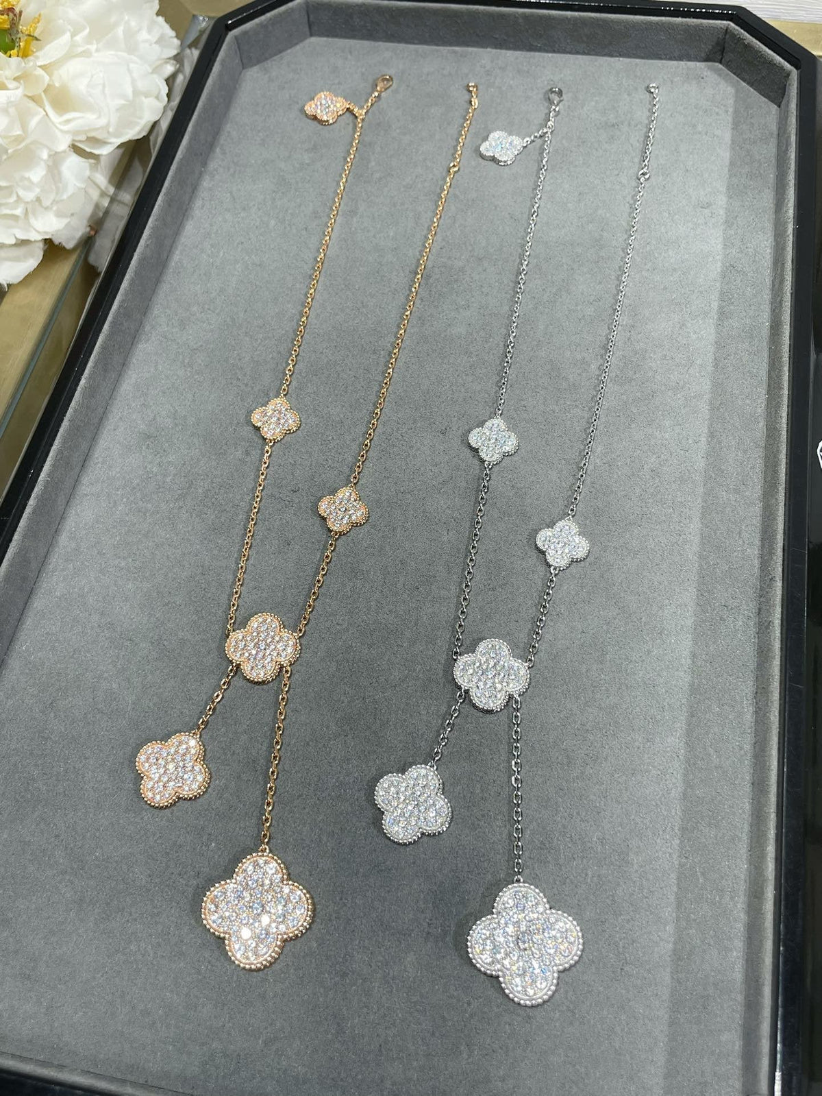 [Rani Jewelry]CLOVER 6 MOTIF DIAMOND PAVED NECKLACE