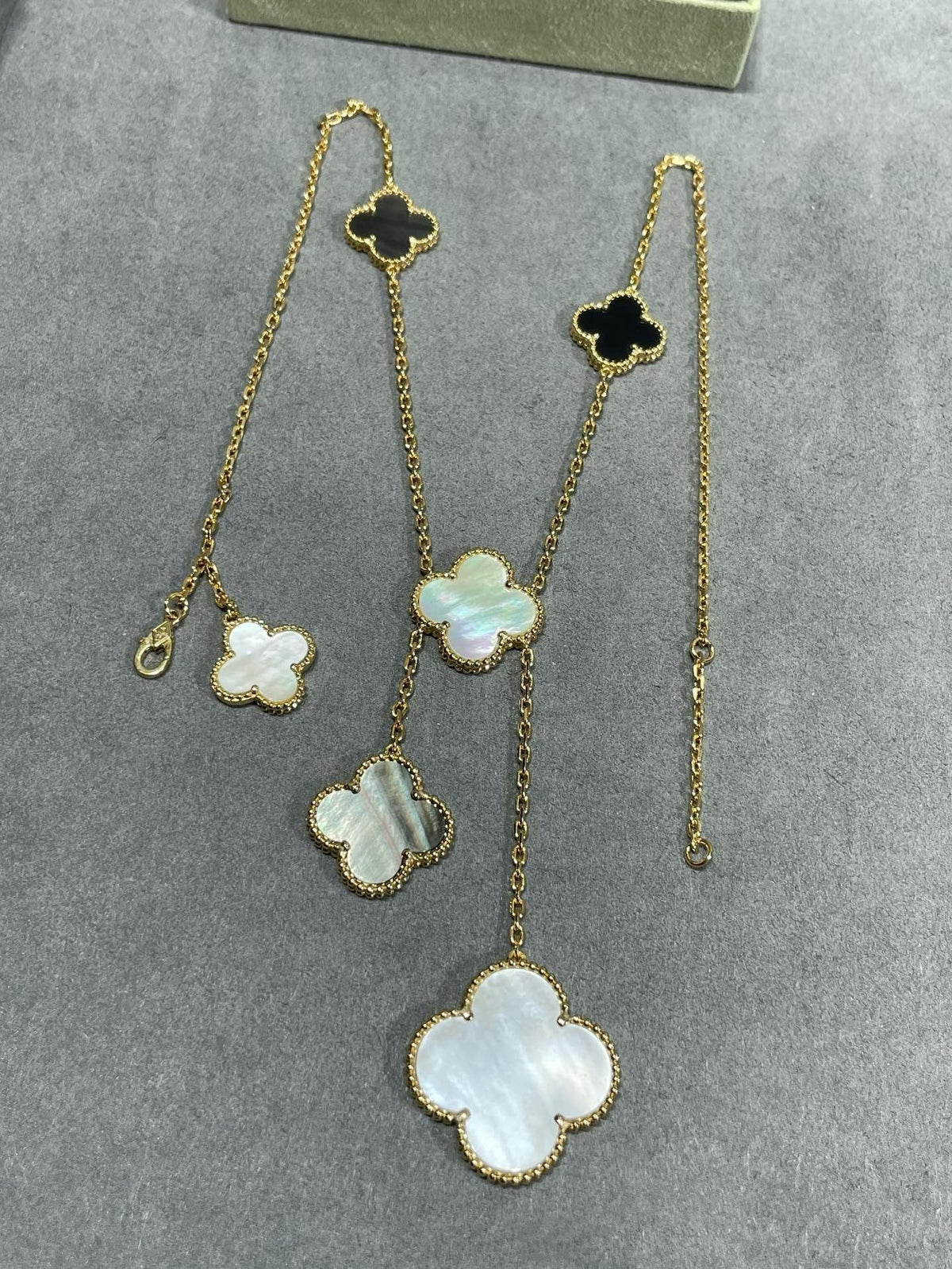 [Rani Jewelry]CLOVER 6 MOTIF MOP ONYX GOLD NECKLACE