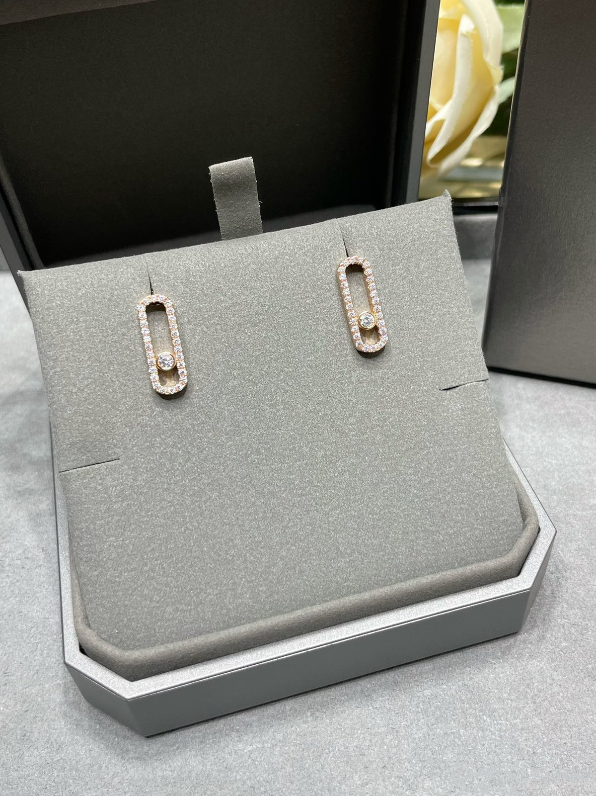 [Rani Jewelry]MOVE UNO STUD DIAMOND PAVED EARRINGS