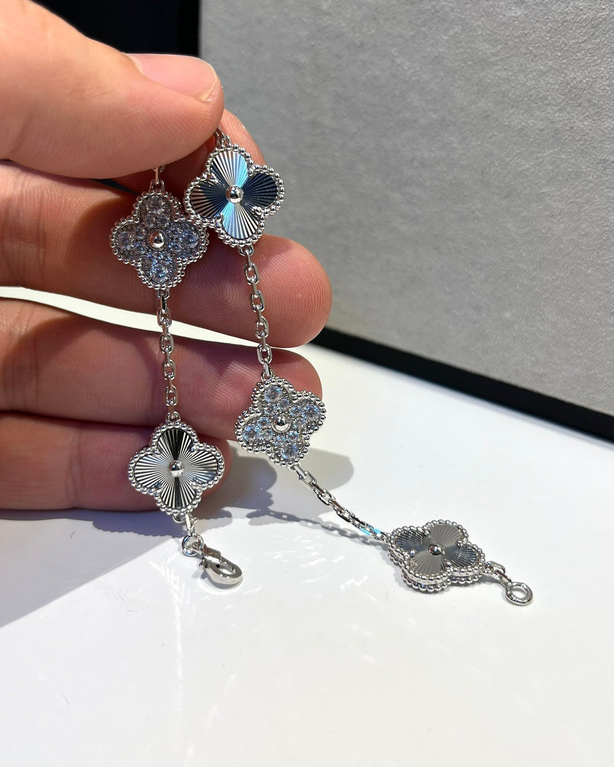 [Rani Jewelry] CLOVER 5 MOTIF LASER BRACELET COLLECTION