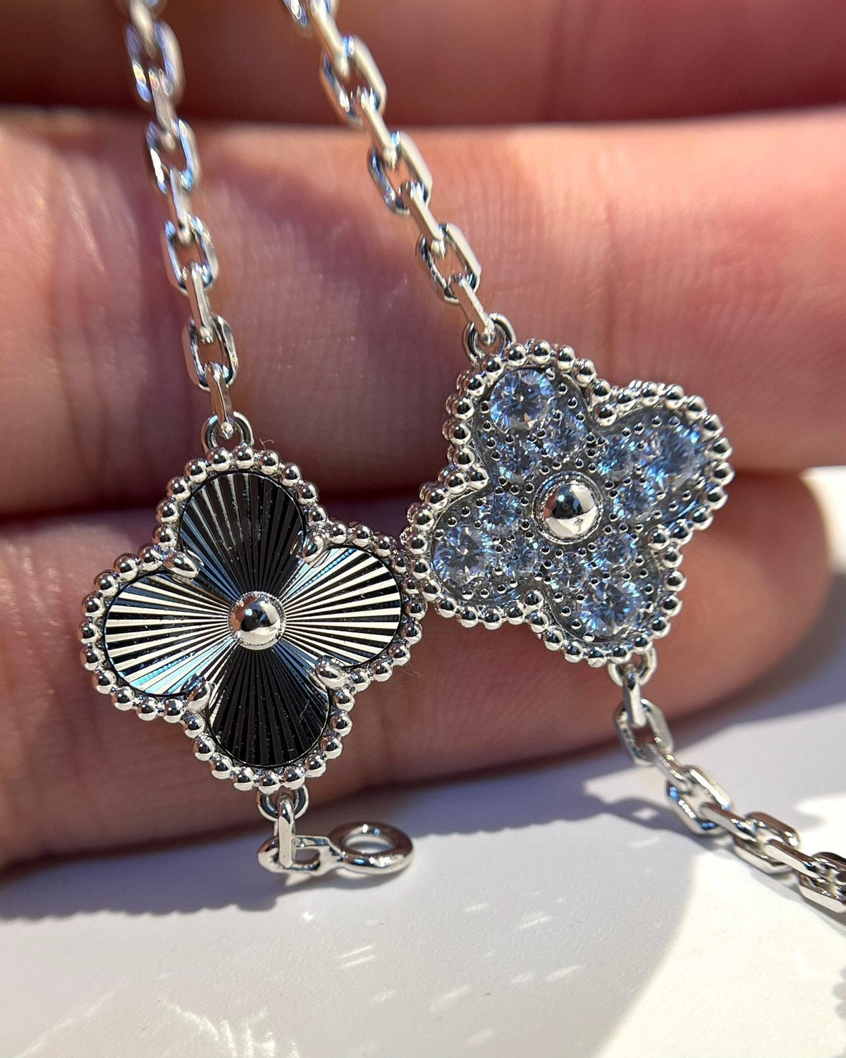 [Rani Jewelry] CLOVER 5 MOTIF LASER BRACELET COLLECTION