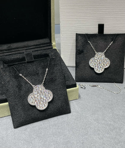 [Rani Jewelry]CLOVER 25MM LARGE PENDANT DIAMOND PAVED SILVER NECKLACE