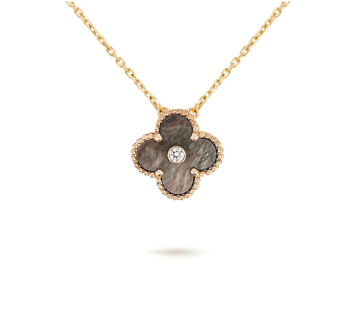 [Rani Jewelry]CLOVER 15MM CHRISTMAS LIMITED EDITION SINGLE FLOWER NECKLACE