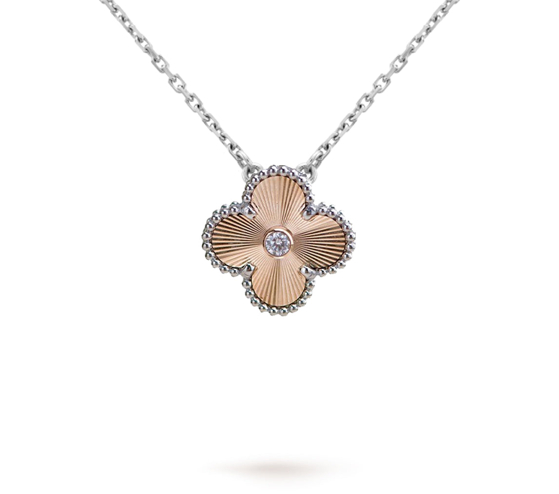 [Rani Jewelry]CLOVER 15MM CHRISTMAS LIMITED EDITION SINGLE FLOWER NECKLACE