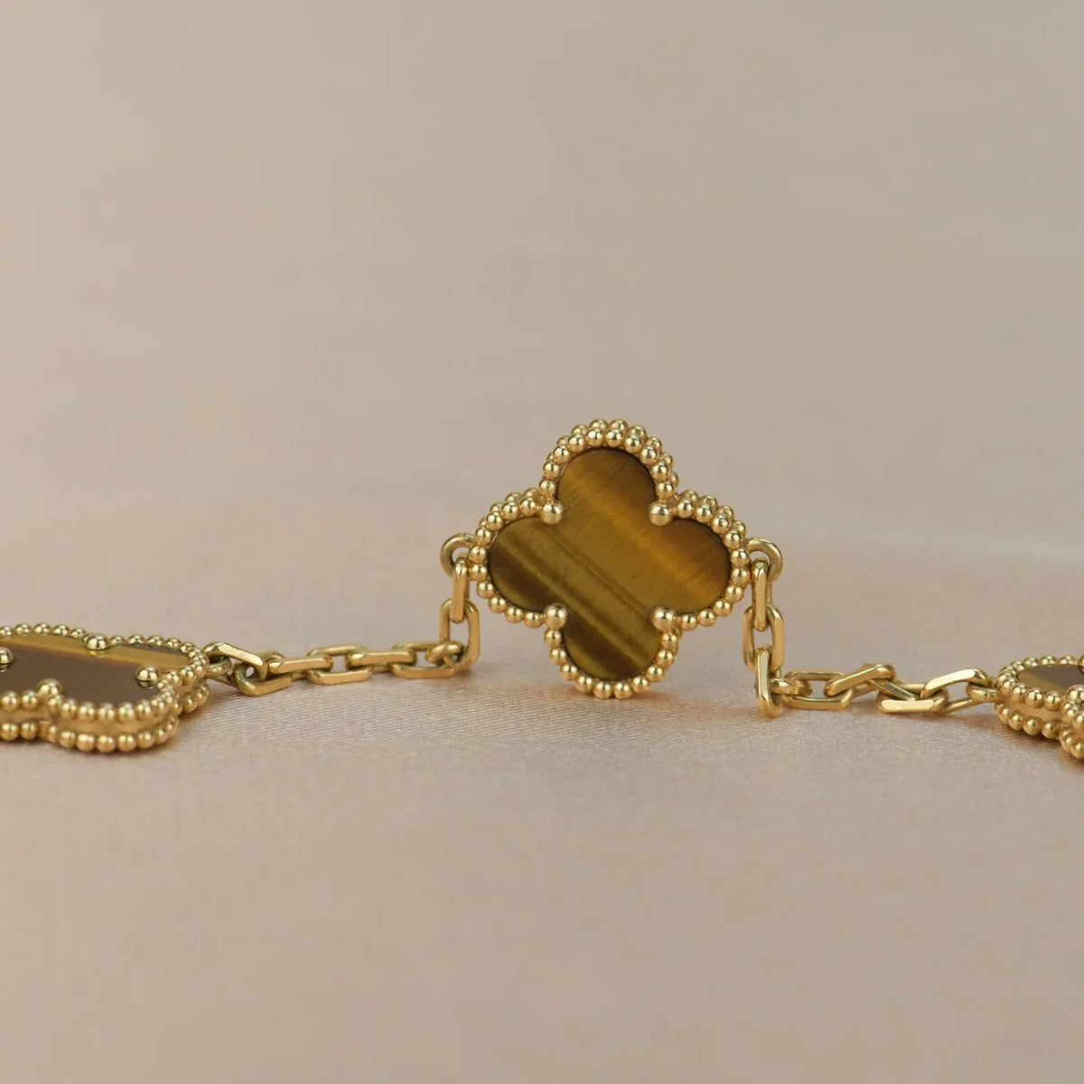 [Rani Jewelry] CLOVER 5 MOTIFS TIGER EYE BRACELET COLLECTION