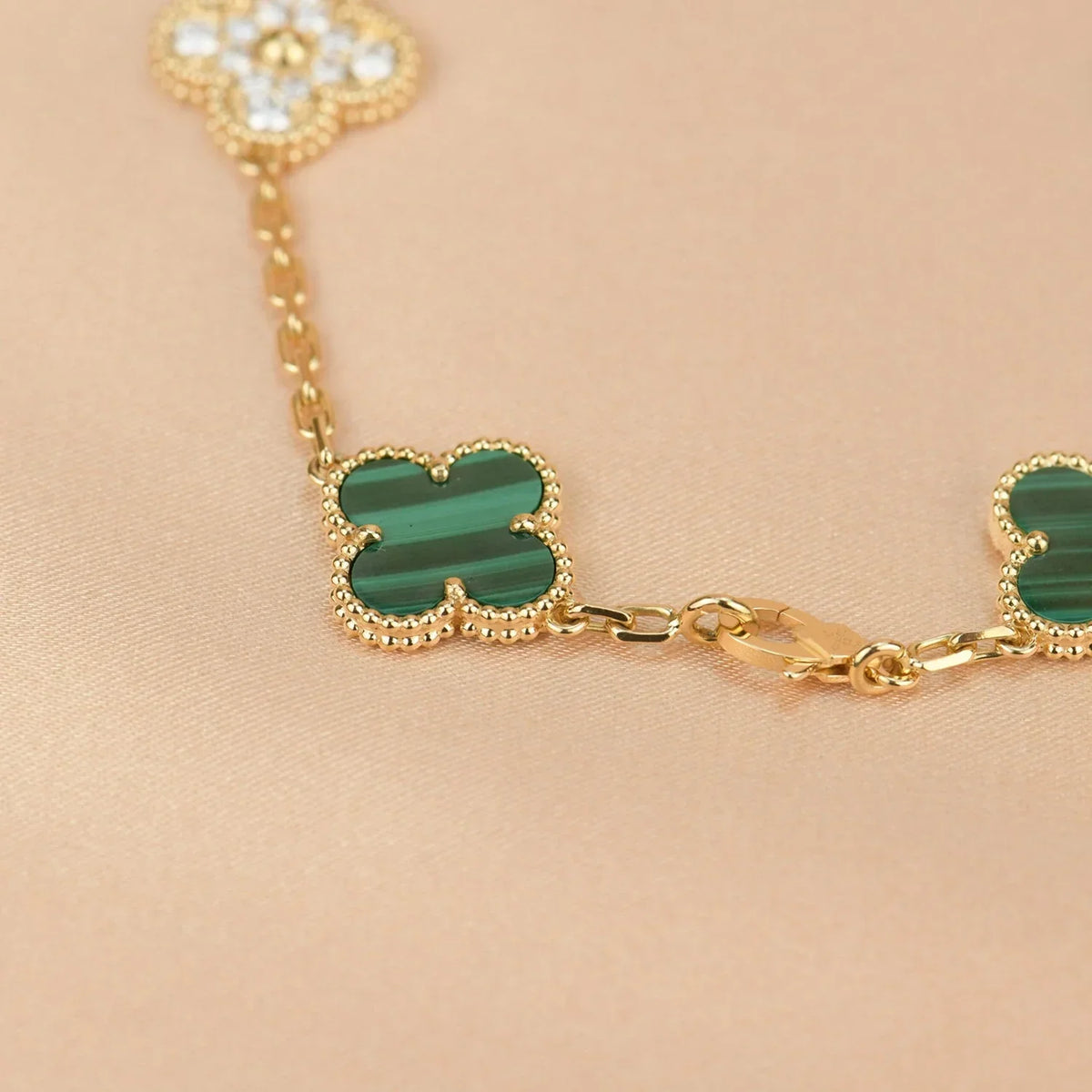 [Rani Jewelry] CLOVER 5 MOTIF MALACHITE BRACELET COLLECTION