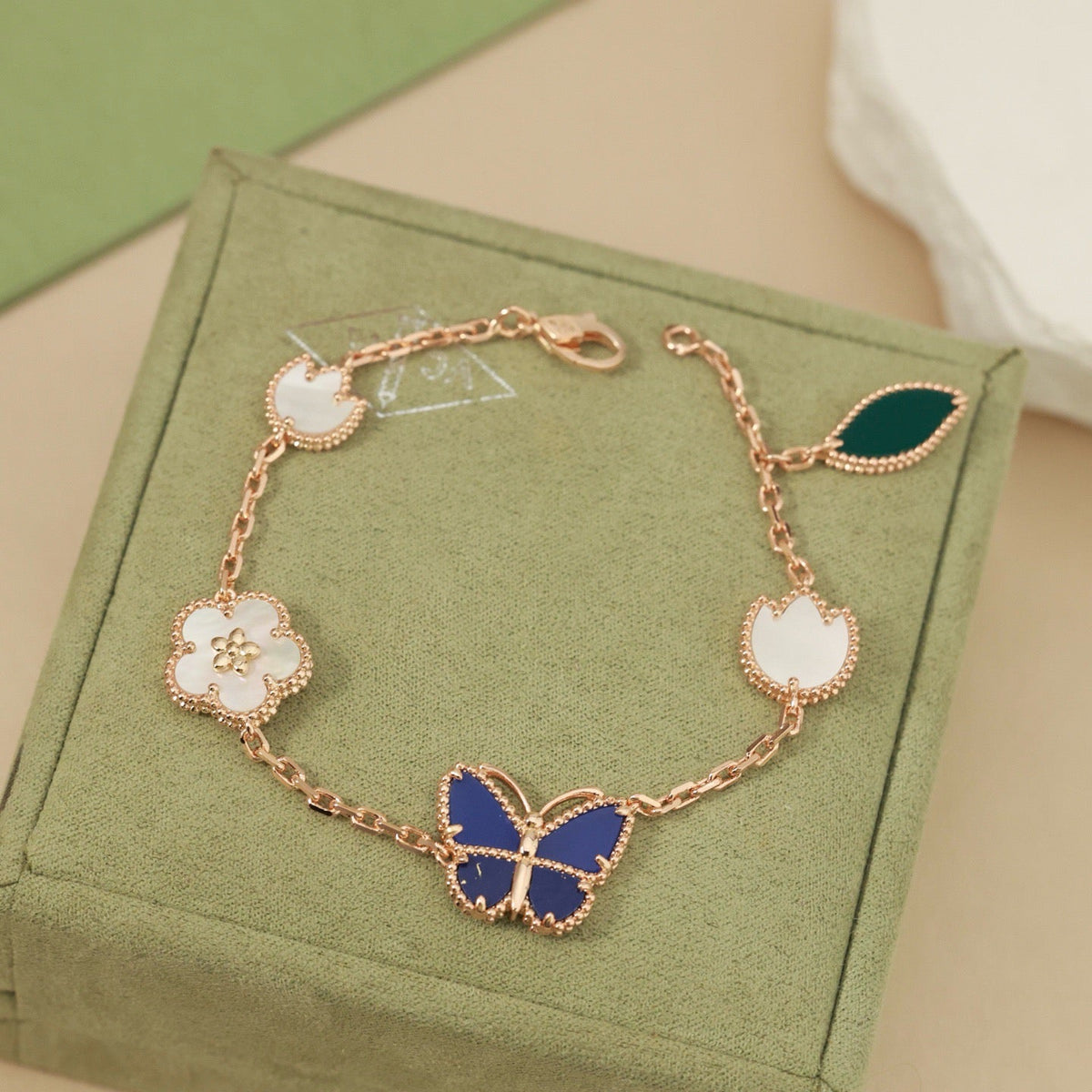[Rani Jewelry]LUCKY SPRING BUTTERFLY 5 MOTIF BRACELET