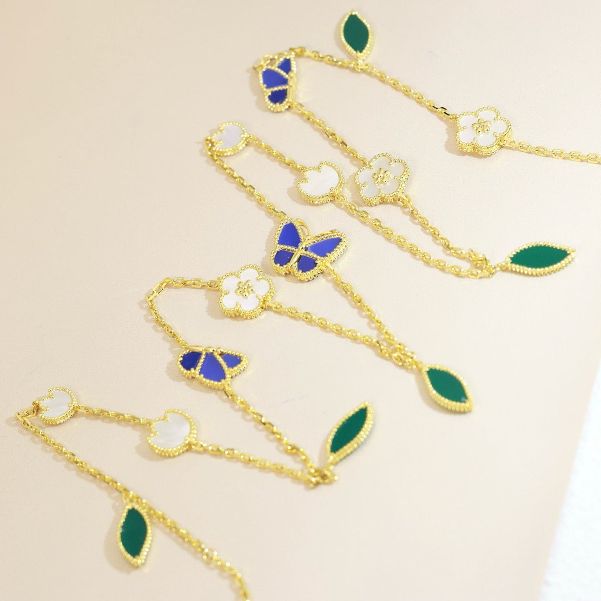[Rani Jewelry]LUCKY SPRING BUTTERFLY 15 FLOWER NECKLACE