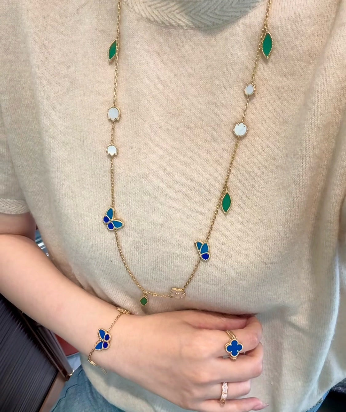 [Rani Jewelry]LUCKY SPRING BUTTERFLY 15 FLOWER NECKLACE