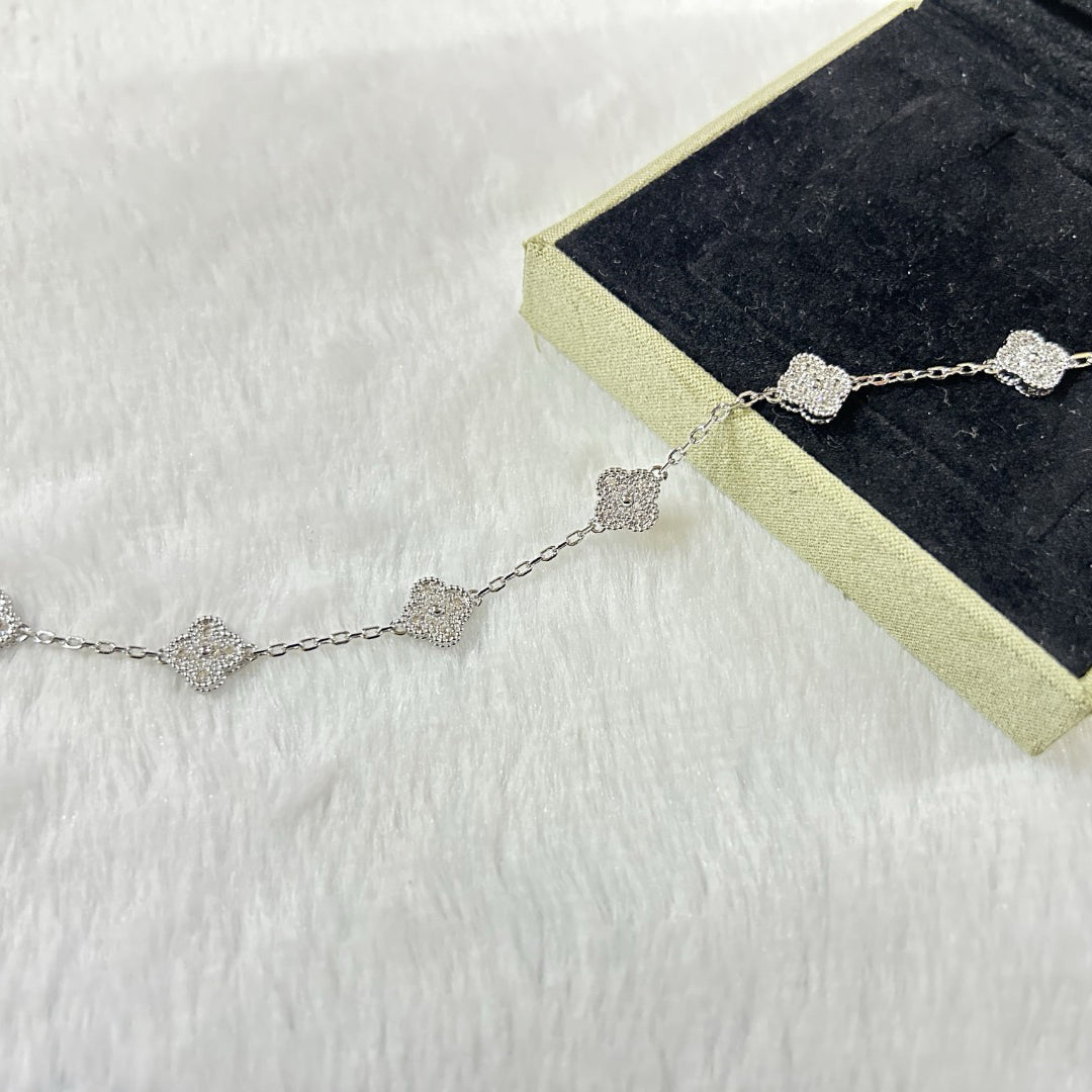 [Rani Jewelry]CLOVER 6 MOTIF DIAMOND BRACELET