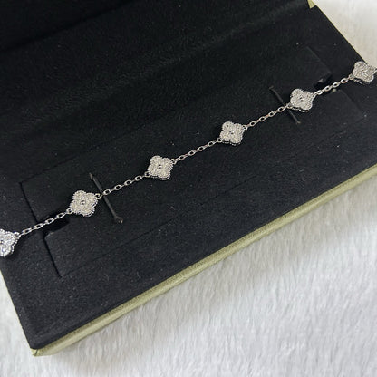 [Rani Jewelry]CLOVER 6 MOTIF DIAMOND BRACELET