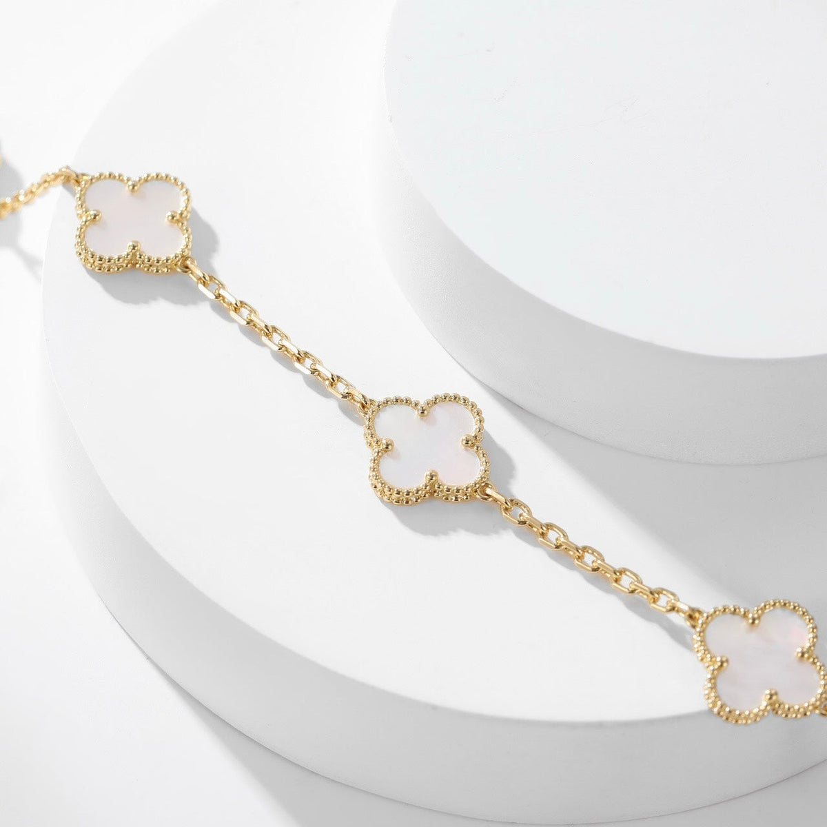 [Rani Jewelry]CLOVER 10 MOTIFS WHITE MOTHER OF PEARL NECKLACE