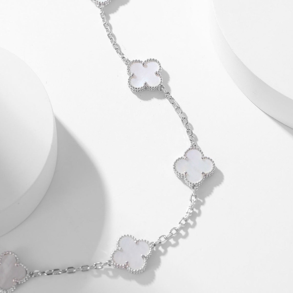 [Rani Jewelry]CLOVER 10 MOTIFS WHITE MOTHER OF PEARL NECKLACE