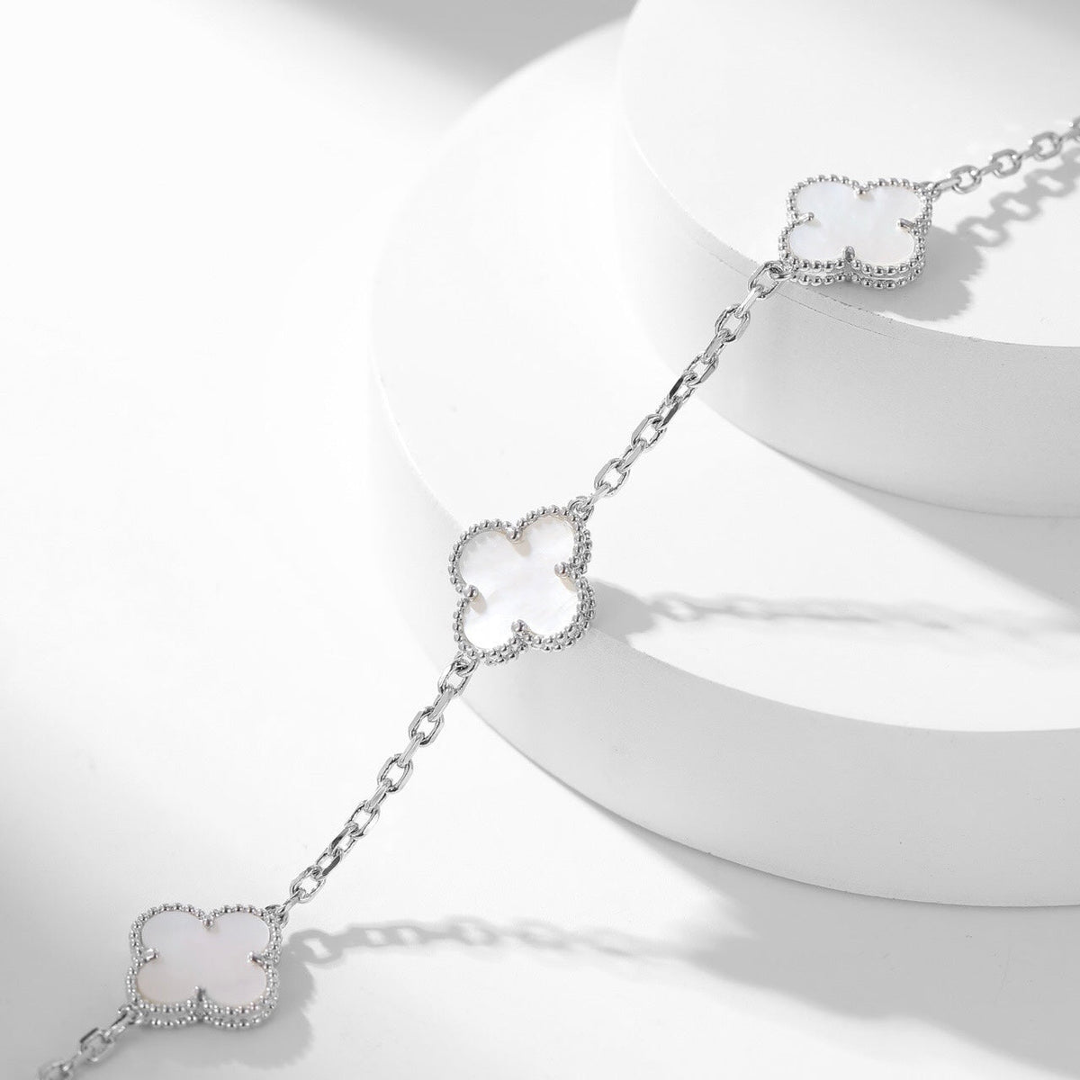 [Rani Jewelry]CLOVER 10 MOTIFS WHITE MOTHER OF PEARL NECKLACE