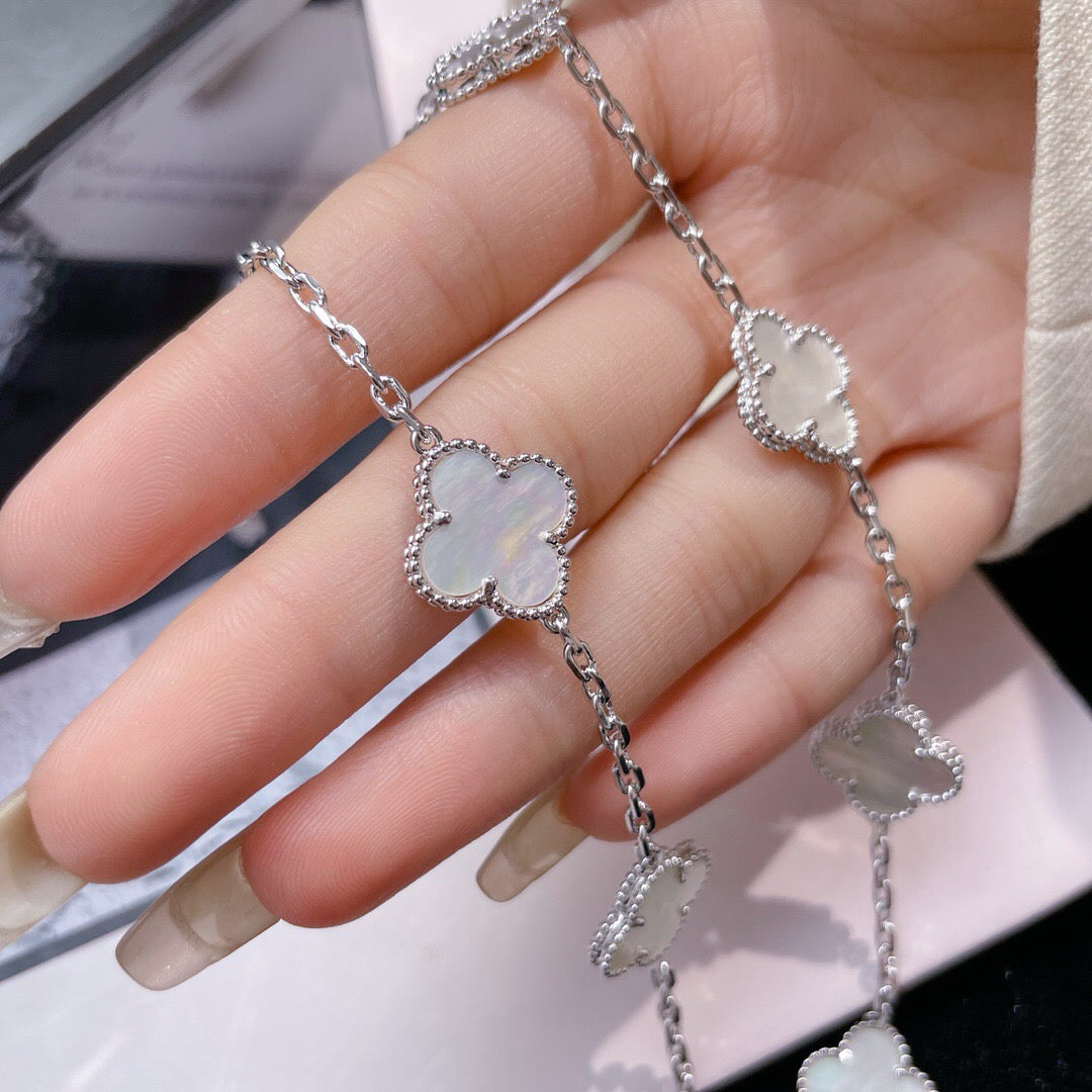 [Rani Jewelry]CLOVER 10 MOTIFS WHITE MOTHER OF PEARL NECKLACE