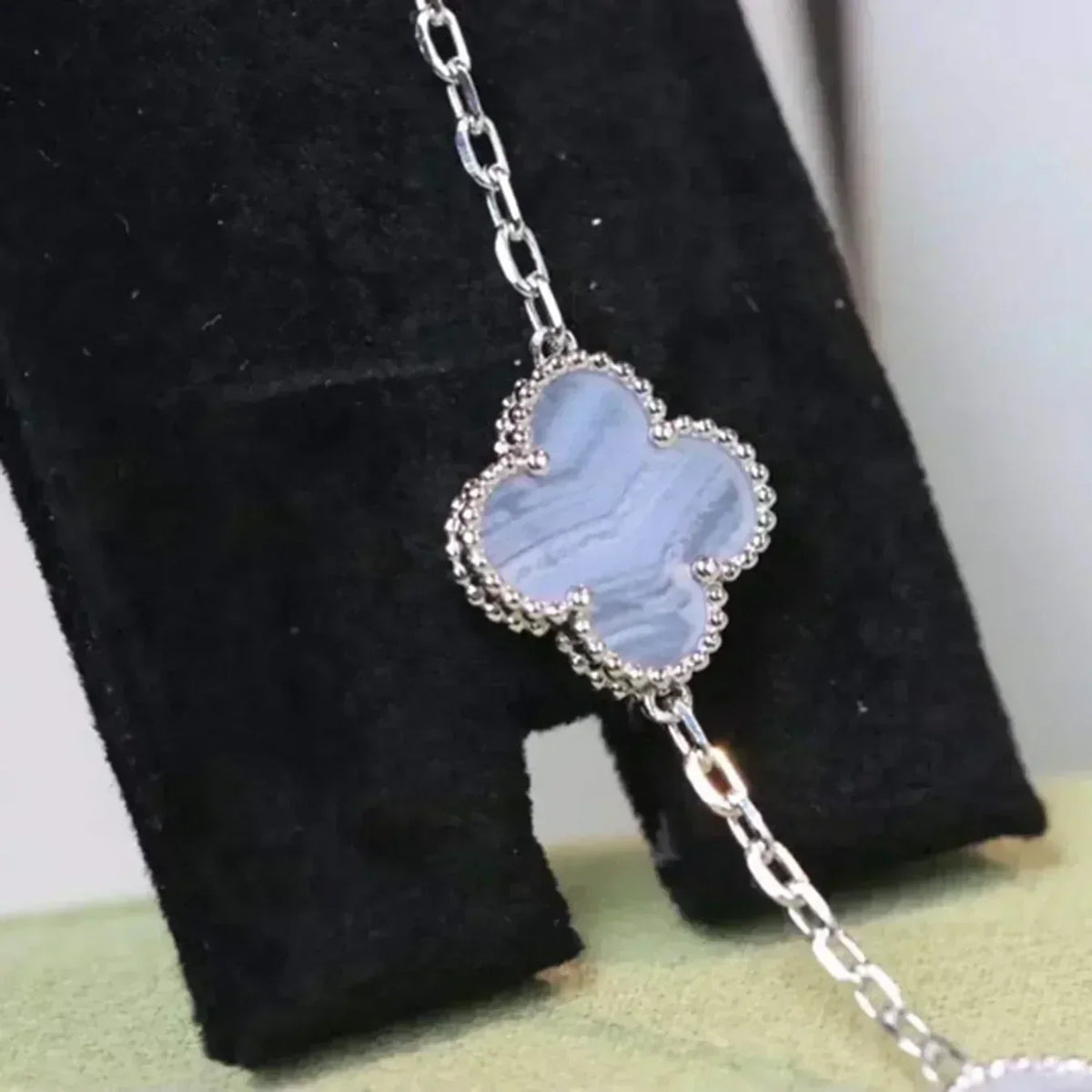 [Rani Jewelry] CLOVER 5 MOTIF PURPLE CHALCEDONY BRACELET COLLECTION