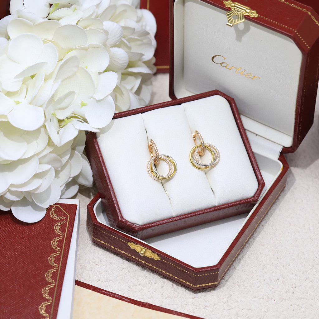 [Rani Jewelry] TRINITY HALF DIAMOND  EARRINGS