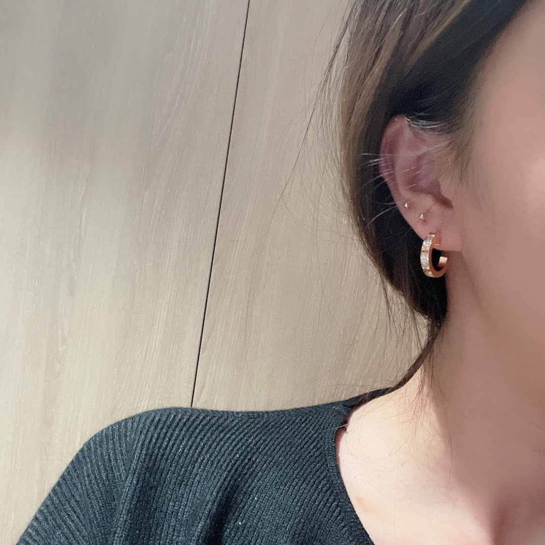 [Rani Jewelry] LOVE 5.5MM DIAMOND PAVED EARRINGS
