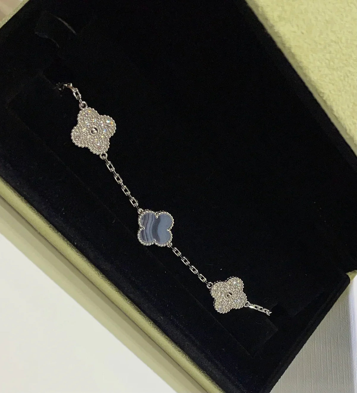 [Rani Jewelry] CLOVER 5 MOTIF PURPLE CHALCEDONY BRACELET COLLECTION