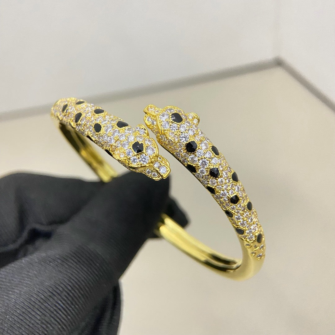 [Rani Jewelry] PANTHERE DOUBLE HEADED HALF DIAMOND OPEN BRACELET