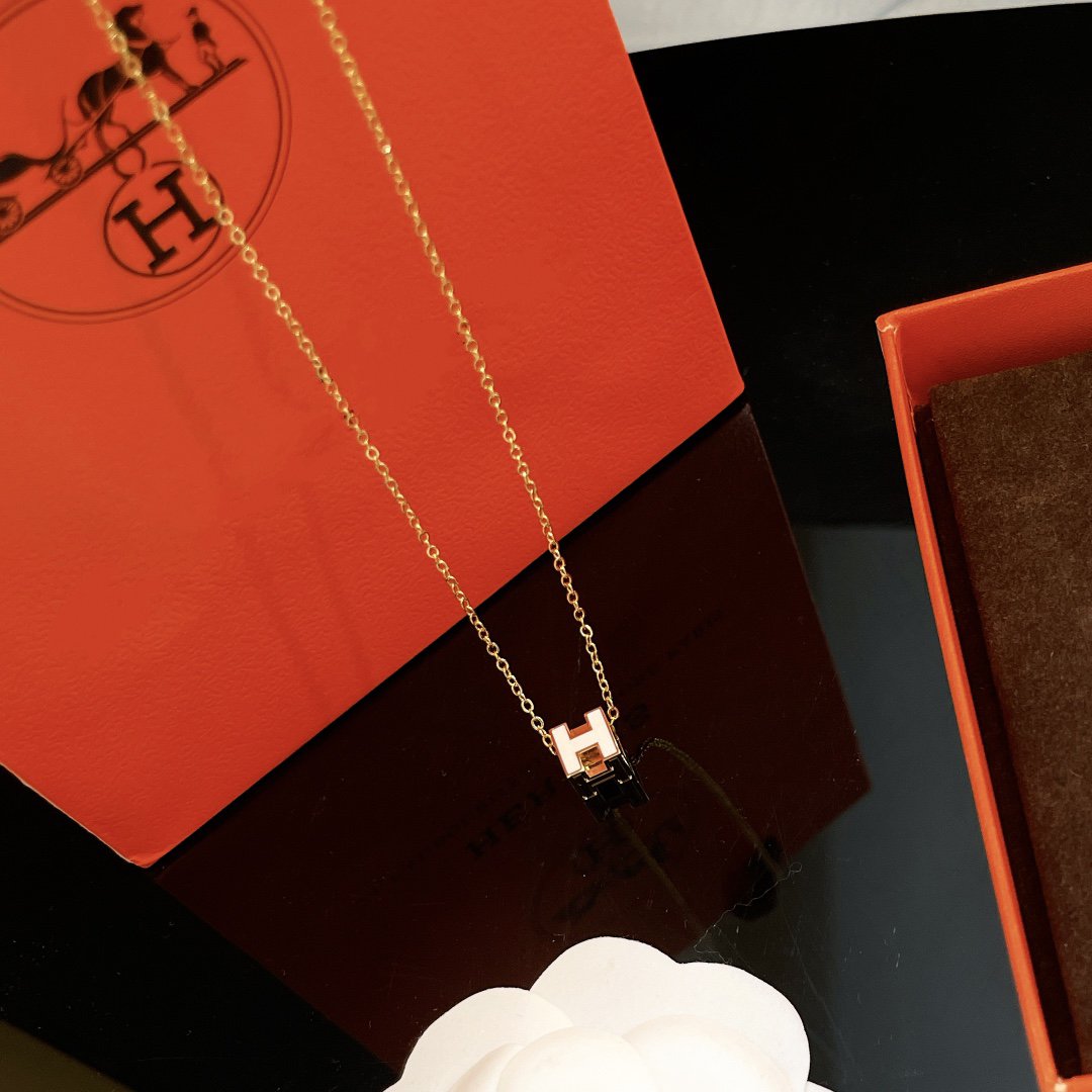 [Rani Jewelry]H WHITE SQUARE GOLD NECKLACE