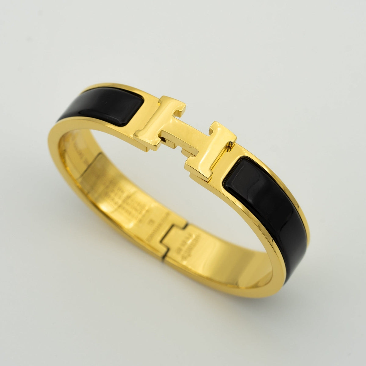 [Rani Jewelry]H BLACK BRACELET