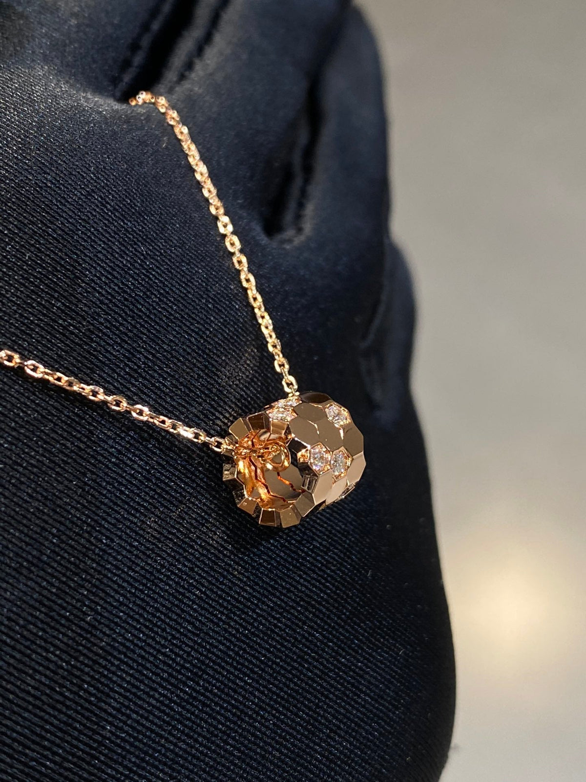 [Rani Jewelry]BEE LOVE DIAMOND NECKLACE