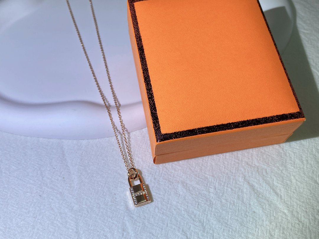[Rani Jewelry]HM ADVANCED NICHE LOCK HEAD NECKLACE DIAMONDS