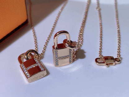 [Rani Jewelry]HM ADVANCED NICHE LOCK HEAD NECKLACE DIAMONDS