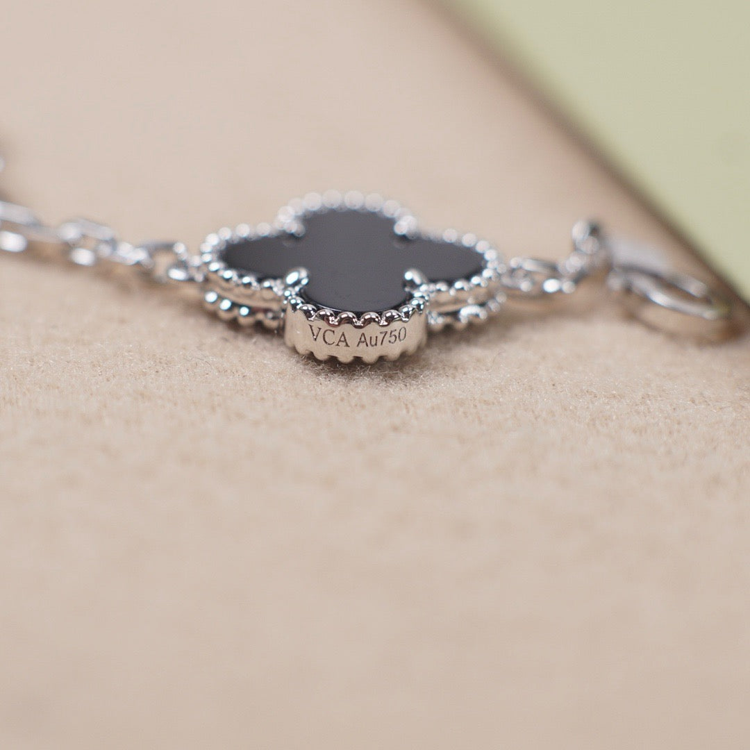[Rani Jewelry] CLOVER 5 MOTIF ONYXS BRACELET COLLECTION
